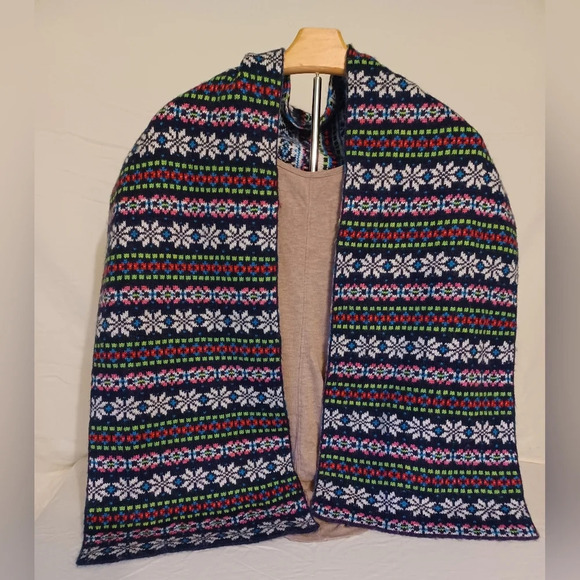 🍒 Aerie Women's Multi Colored Scarf Wrap - Picture 3 of 3